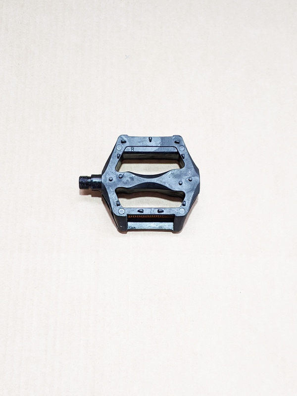 Велосипедная педаль правая JYD-63A/R Чемпион